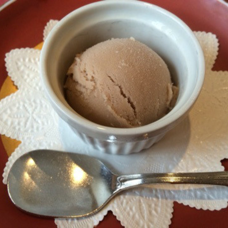 烏龍茶のアイスクリーム(朱茂琳 )