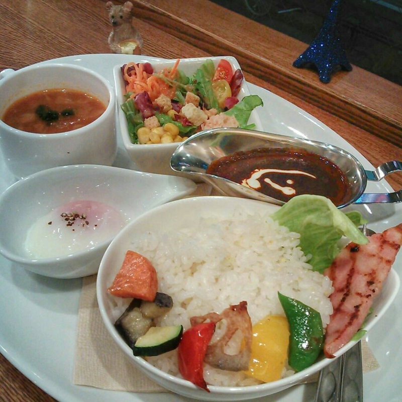 ガラムマサラピラフのカレー(杜のごはん屋チェリッシュ珈琲)