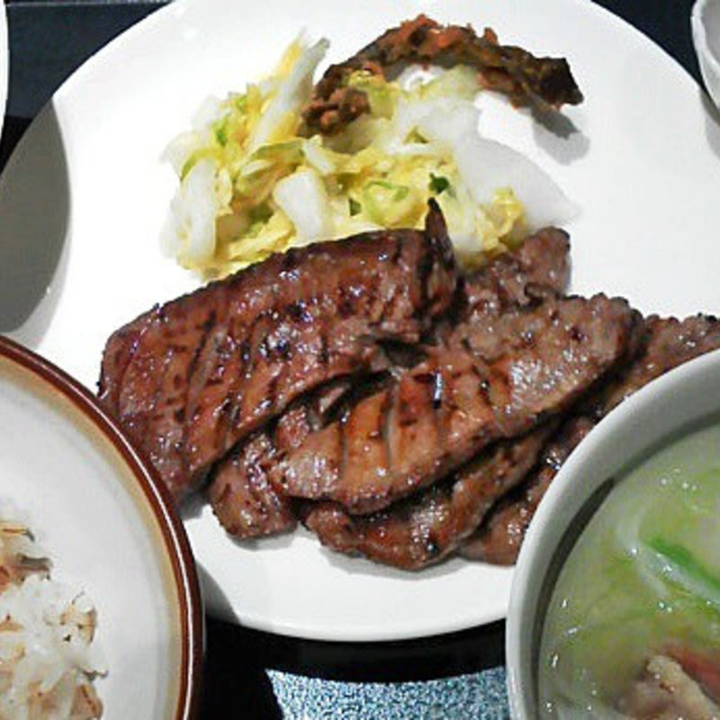 牛たん焼（塩）とろろセット(杜の都 太助 新宿店)