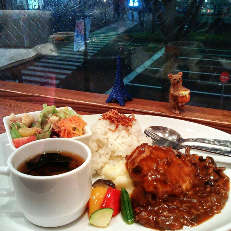 粗びきハンバーグ(杜のごはん屋チェリッシュ珈琲)