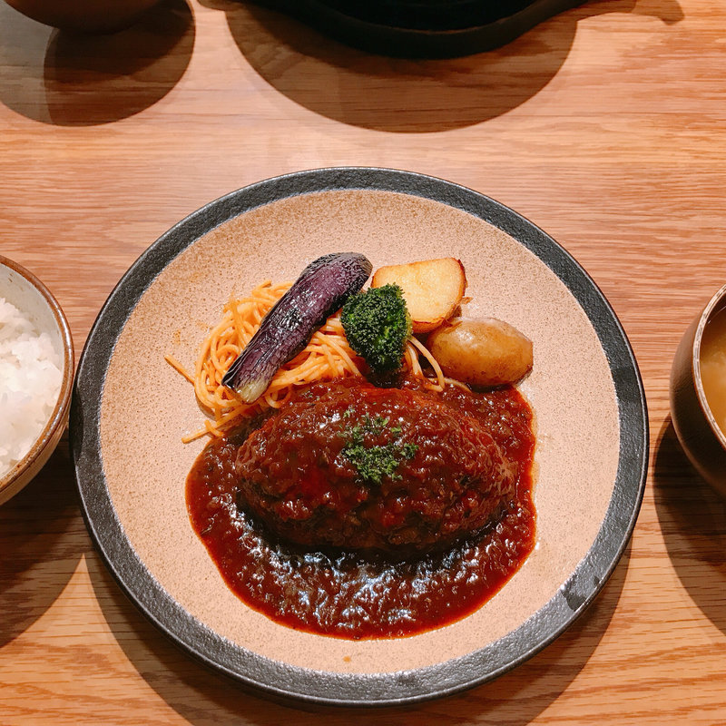 アボカドチーズハンバーグ(山本のハンバーグ 自由が丘店)