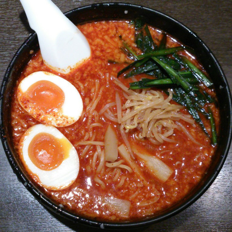 旨辛ラーメン（太麺）(来来亭 野洲本店 （らいらいてい）)