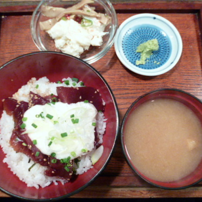 鮪の漬け丼(東京エガオ食堂)