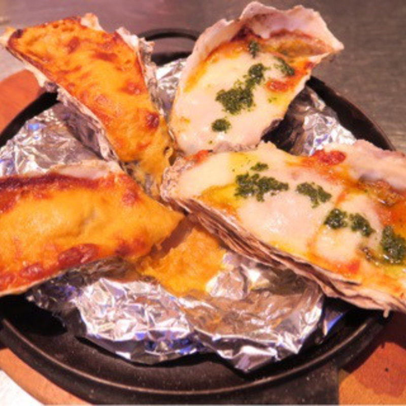 焼き牡蠣3種　雲丹クリーム　トマトモッツァレア(東京オイスターバー)