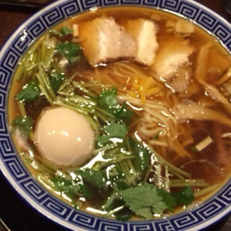 醤油じゃんがら チャーシュー、半熟味玉入り(東京じゃんがら ecute上野店  )