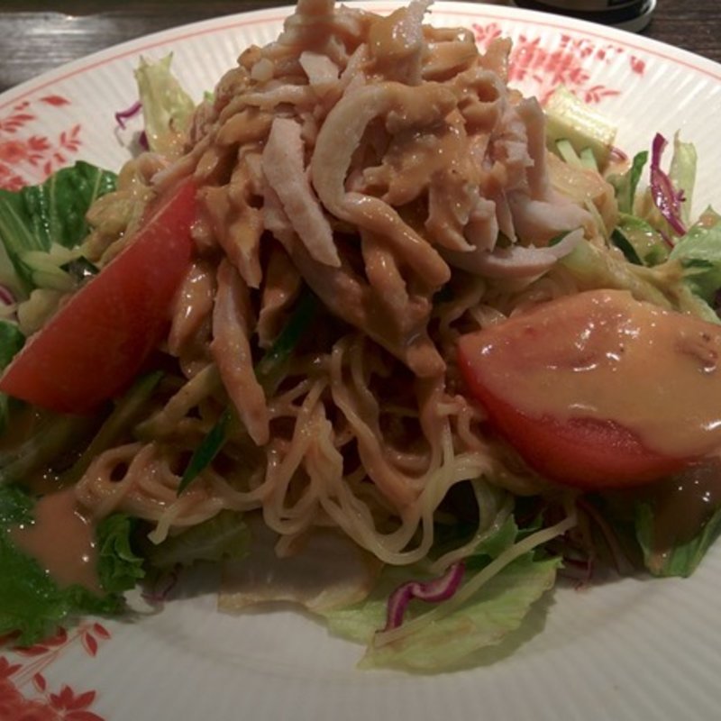 バンバンジーの胡麻ダレ冷麺(東京老拉麺 新宿駅京王モール街店 （TOKYO LAO LAMEN）)