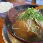 しょうゆラーメン(東神麺 )