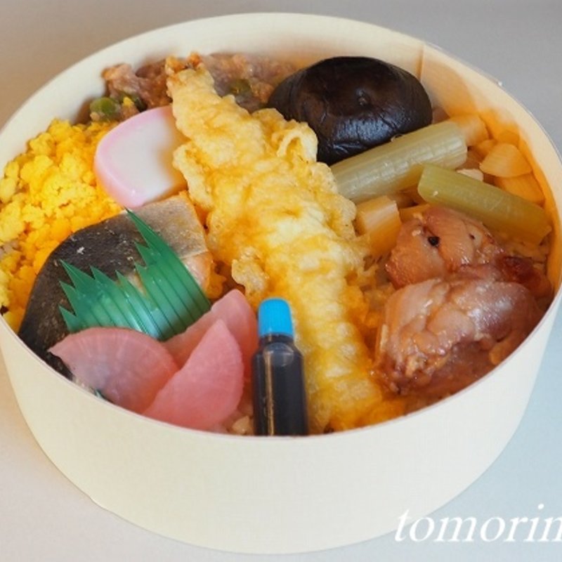 デラックス こゆるぎ弁当(東華軒 熱海駅売店 )