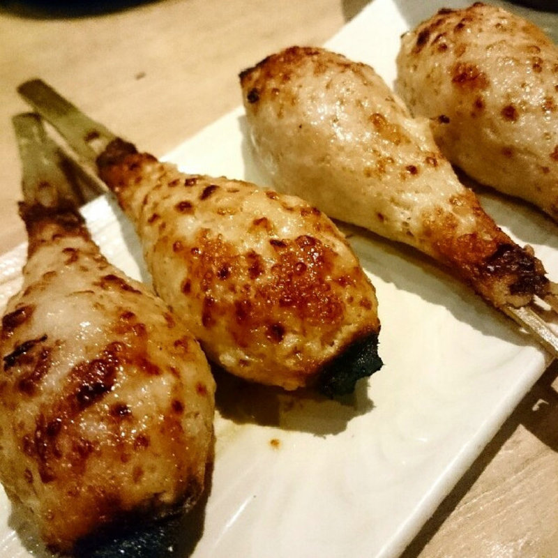 自慢の串にお肉とお魚がついた飲み放題込み5000円のコース(松介 西中洲店)