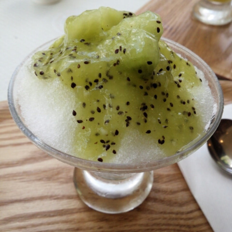 かき氷(キウイ)(果実倶楽部)