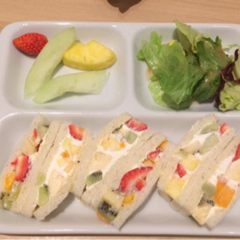 フルーツサンド(果実園 リーベル 新宿店)