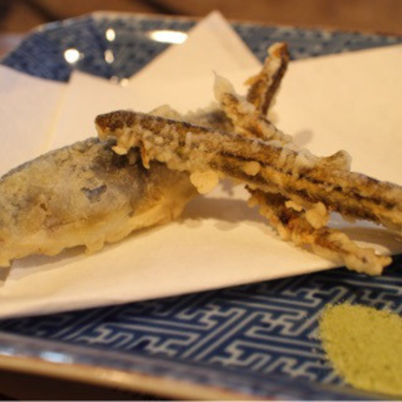 子持ち仔鮎、あじめどじょうの天ぷら(柳家)