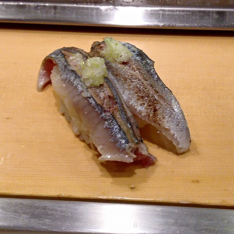 炙りサンマ(栄寿司 （さかえずし）)