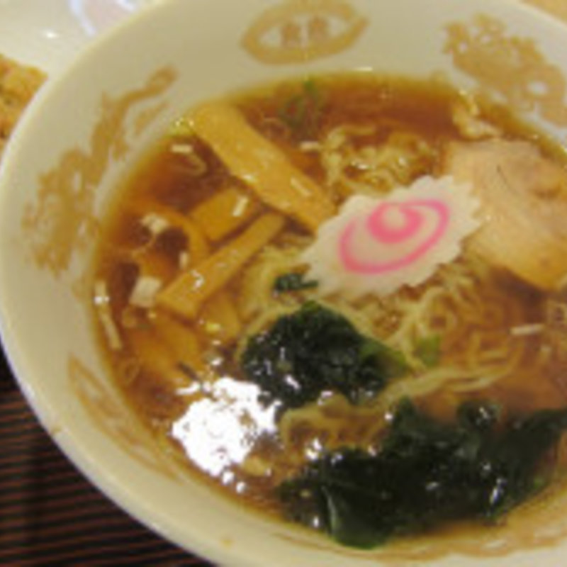 ラーメンと半チャーハンのセット(栄華光本店)