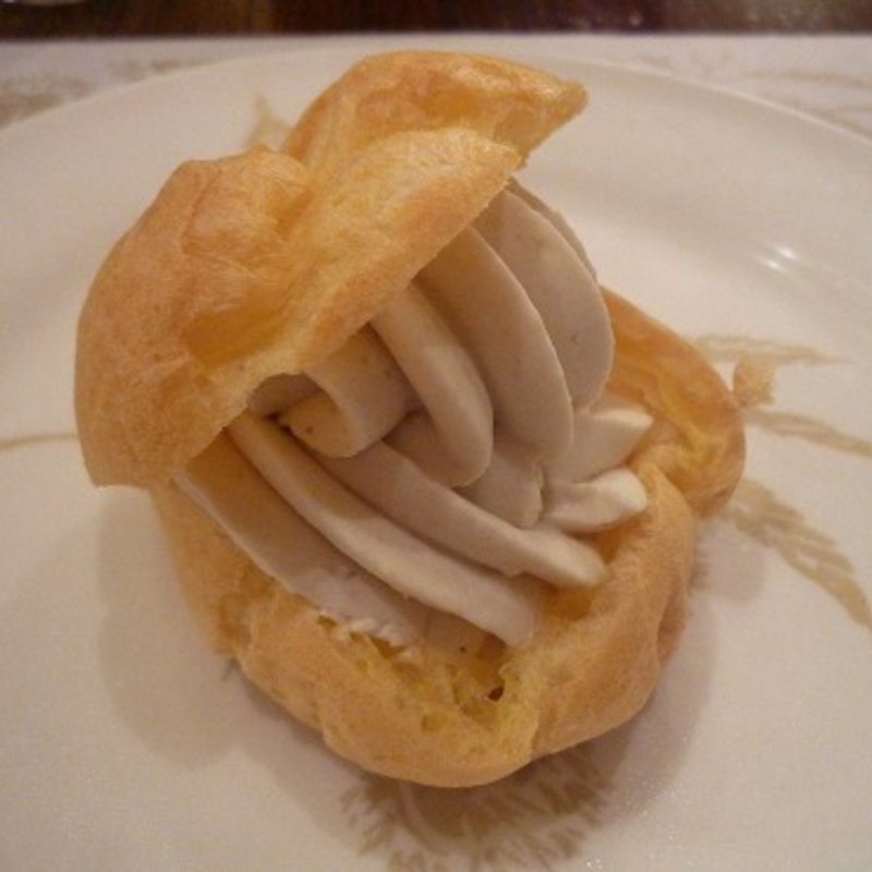 マロンシュークリーム(栗の木テラス 小布施店 （クリノキテラス）)