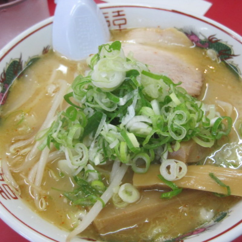 味噌のハーフ(旭川ラーメン 梅光軒 旭川ラーメン村店)
