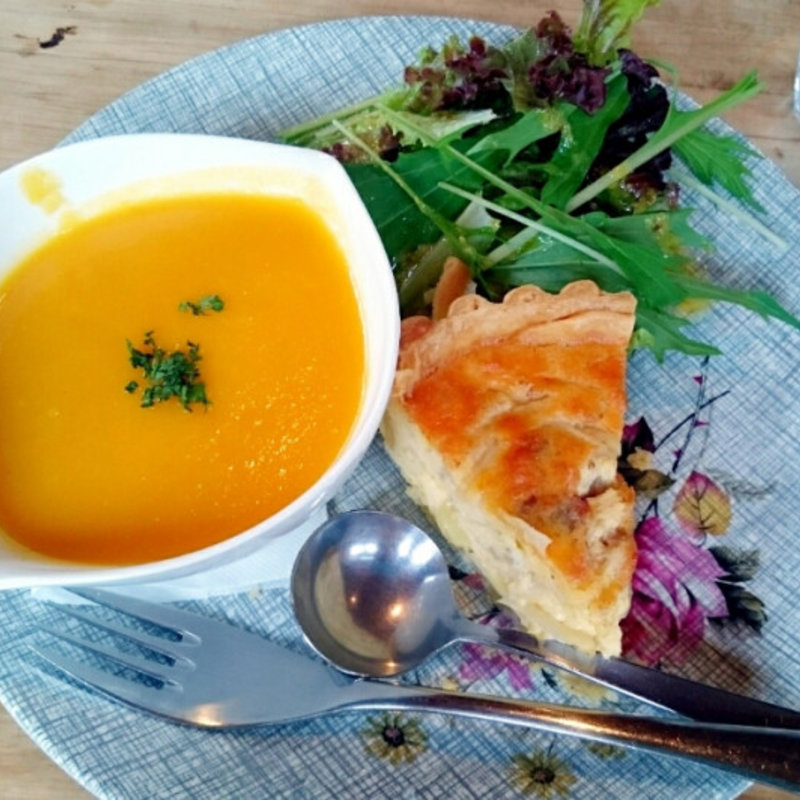 キッシュランチ(森のぶどう)