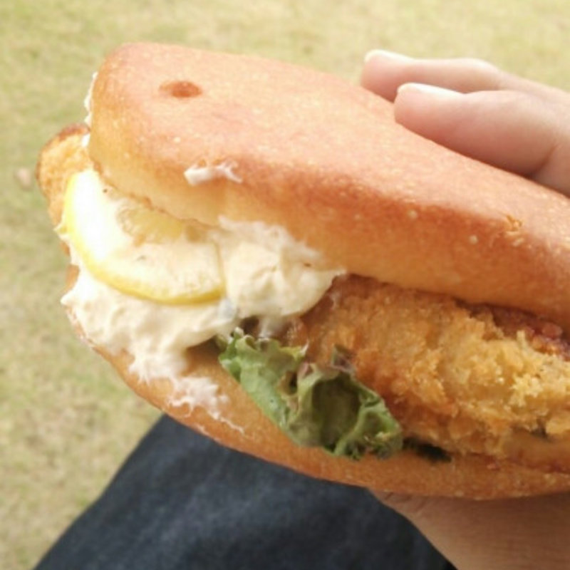 フィレオフィッシュ(森の石窯パン屋さん )