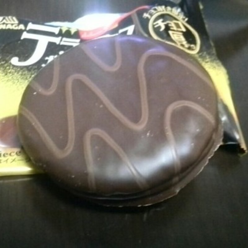 デラックスガトーショコラ(森永製菓株式会社)