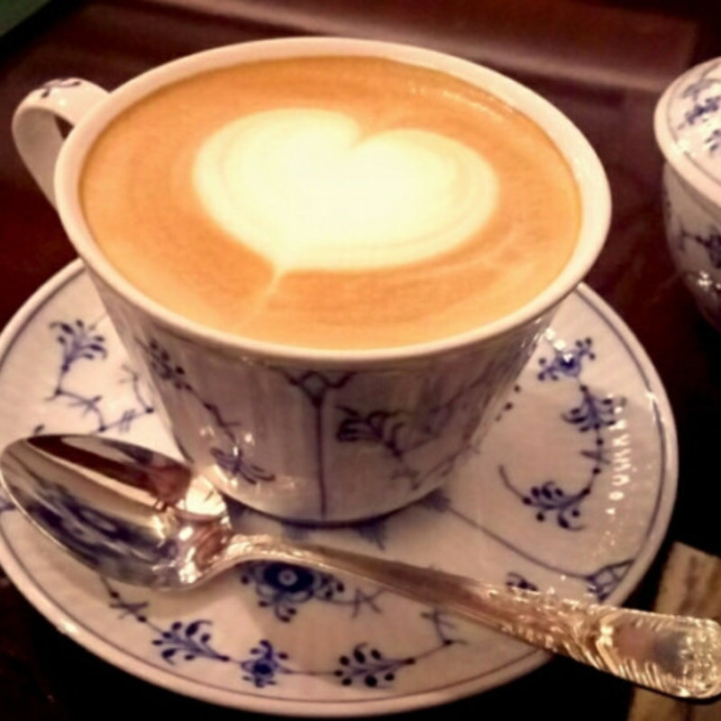 カフェラテ(椿屋珈琲店 神楽坂茶房)