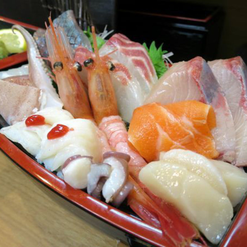 本日のお造り盛合せ(楓 （カエデ）)