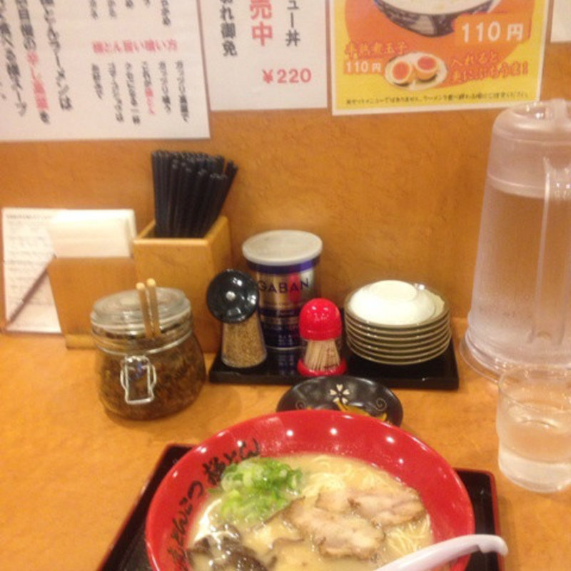 極とんラーメン(極とんラーメン三吉店)