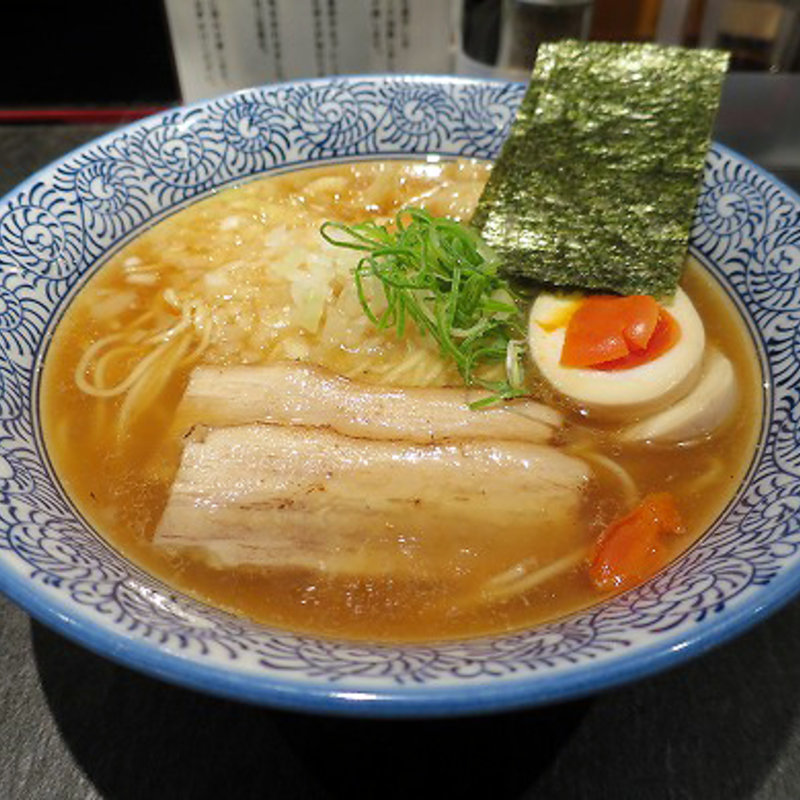 煮干し中華そば(極上濃厚煮干らーめん・つけ麺 麺屋 星乃音 （ゴクジョウノウコウニボシラーメンツケメンメンヤ ホシノネ）)