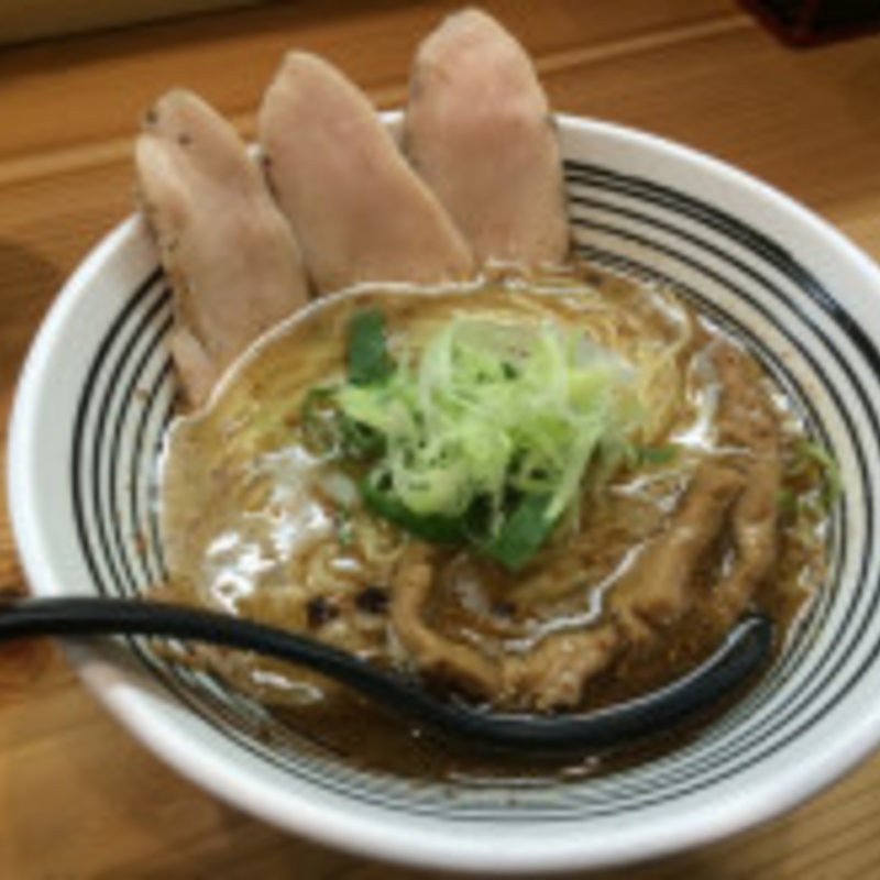 塩ラーメン(極麺 青二犀 （ゴクメン アオニサイ）)