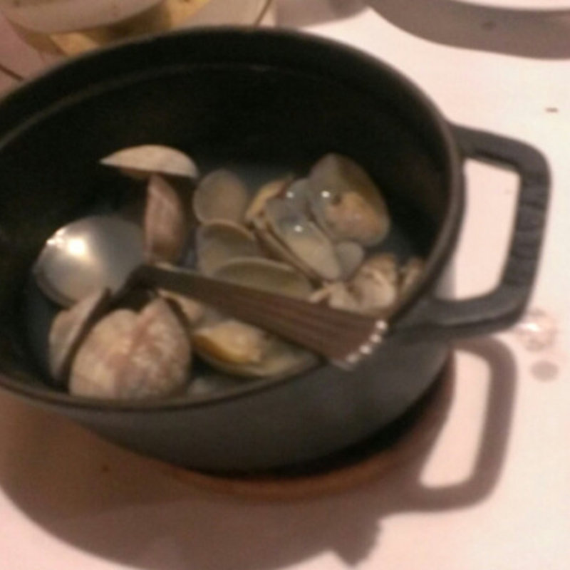 あさりのワイン蒸し(Cheese Cafe)