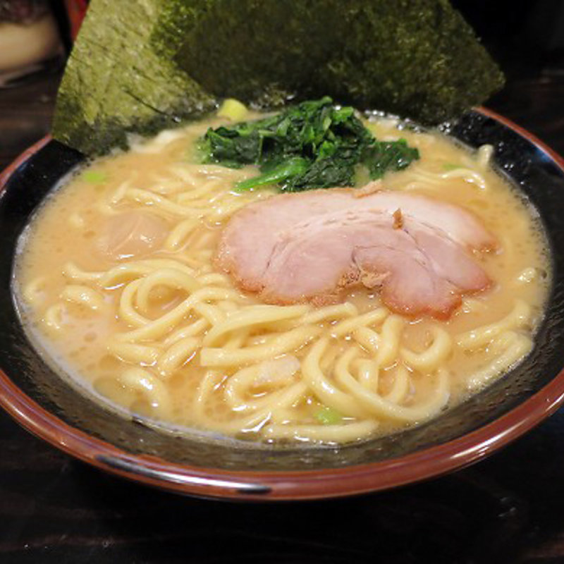 とんこつ醤油ラーメン 並盛(横浜家系ラーメン 一蓮家 鴻池新田店)