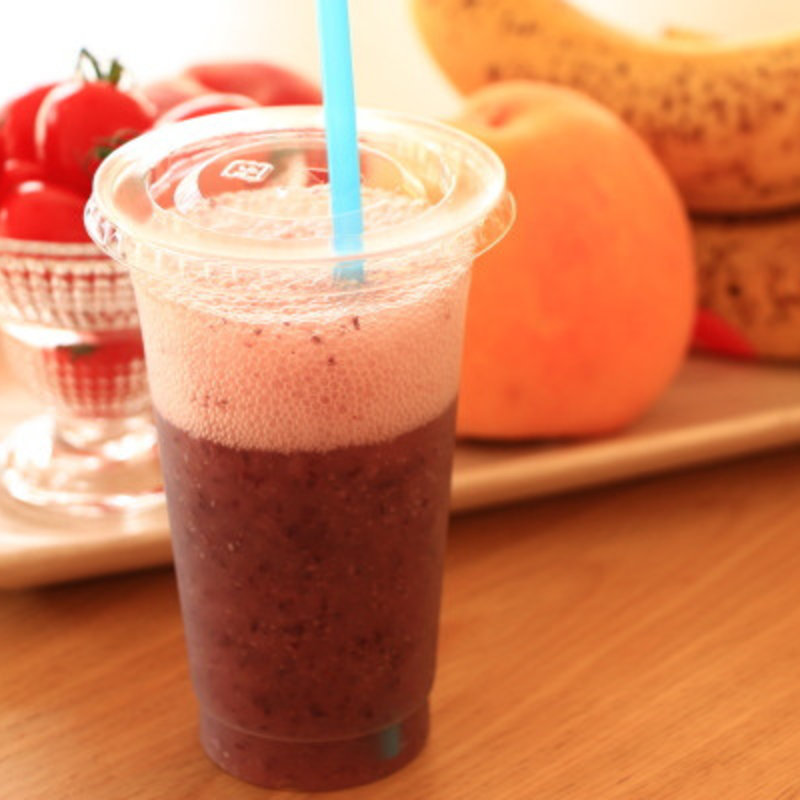 山梨県産ピオーネ フレッシュジュース(横浜水信 CIAL桜木町店 （ヨコハマミズノブ）)