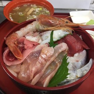 おすすめ丼(横浜魚市場卸共同組合　厚生食堂 )
