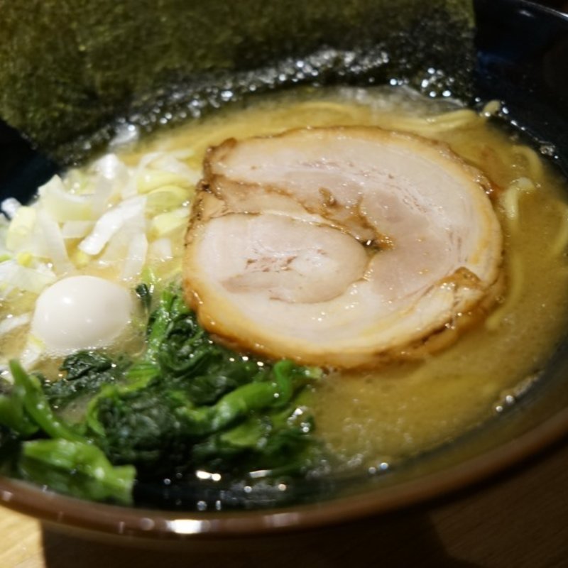 醤油豚骨(横濱家系らぁめん 辻田家 小山本店)