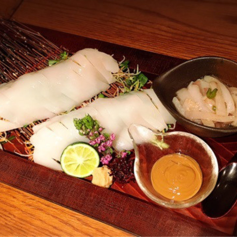 空飛ぶイカの姿造り(橙家 新宿店)