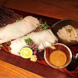 空飛ぶイカの姿造り(橙家 新宿店)