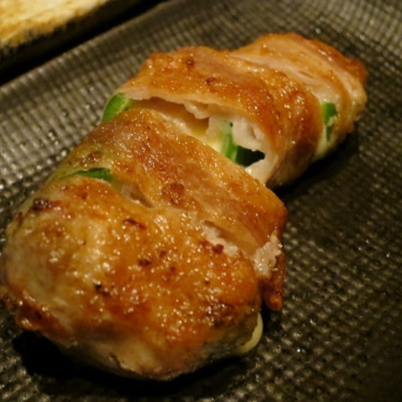 ピーマンモッツァレラ豚バラ巻(歌重)