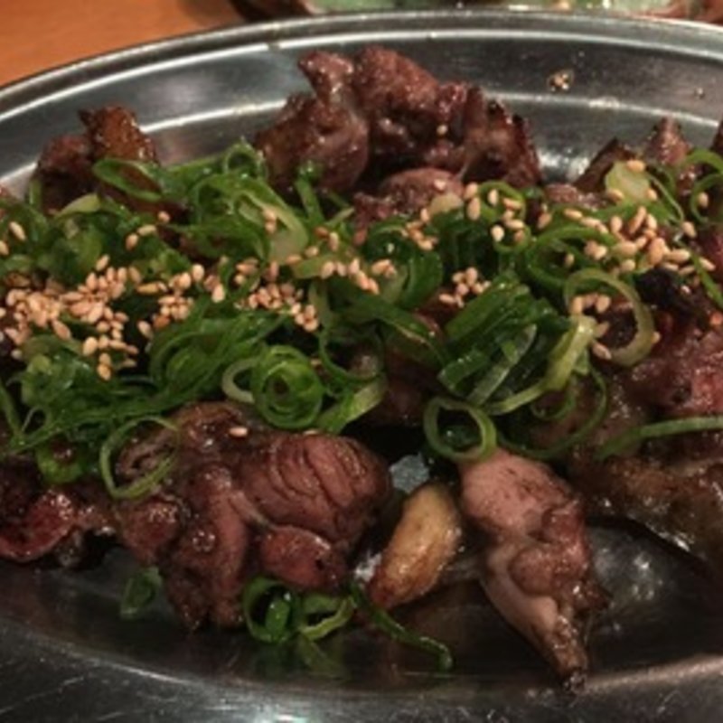 地鶏の炭火焼き(炉端氷炭薬院本店)