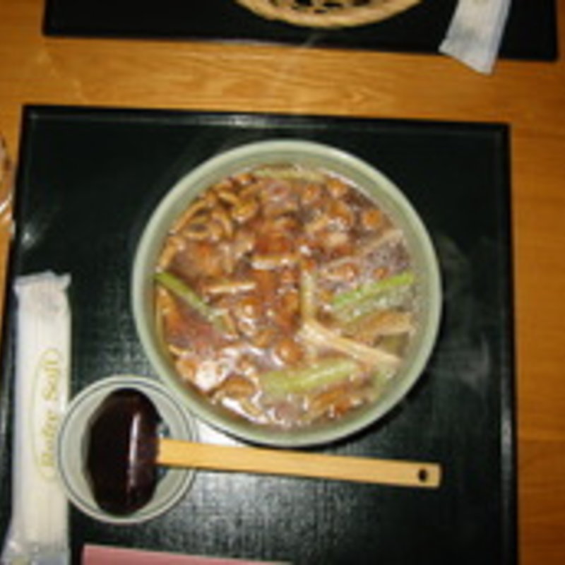 かしわなめこそば(江戸流手打蕎麦　岡山)