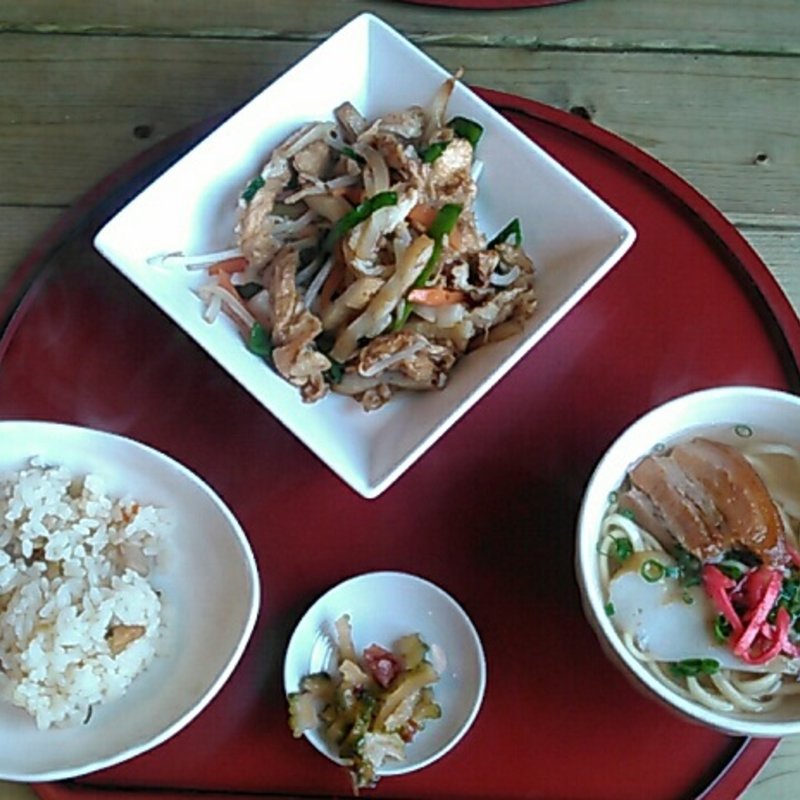 沖縄ヘルシーランチ(沖縄そば専門店 和（かず）)