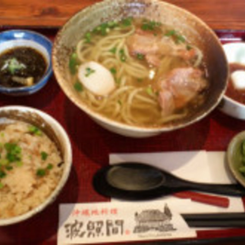 軟骨ソーキそば定食(龍泉 ラゾーナ川崎プラザ店)