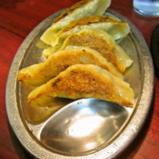 ジャンボ餃子(泰山 )