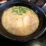 ワンタン麺(泰星ラーメン)