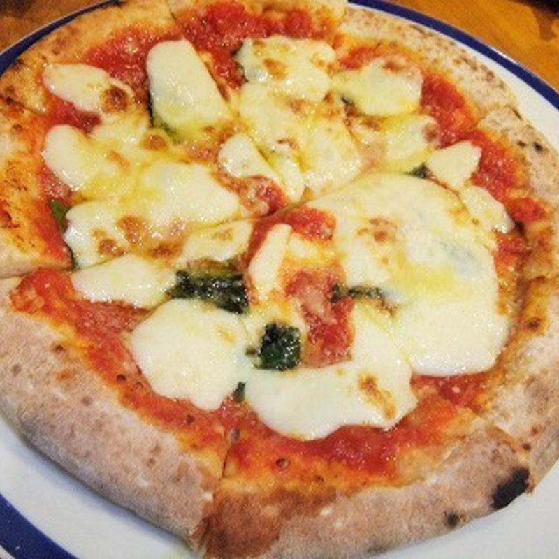 ピッツァ マルゲリータ(泳ぎイカバル カラマーロ 浜松町大門店 （泳ぎイカバル Calamaro）)