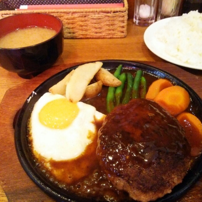 洋風ハンバーグランチ(洋食GOTOO)