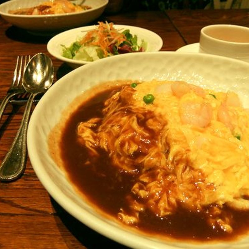 オムレツライス　デミグラス(洋食 麻布満天星 博多 （あざぶまんてんぼし）)