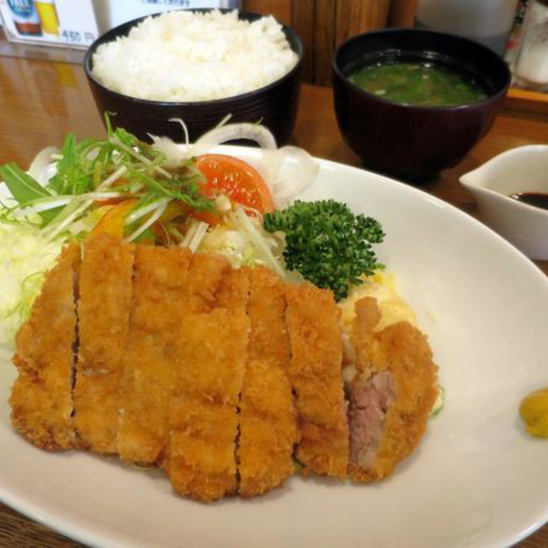 豚カツ定食(洋食 あけぼの)