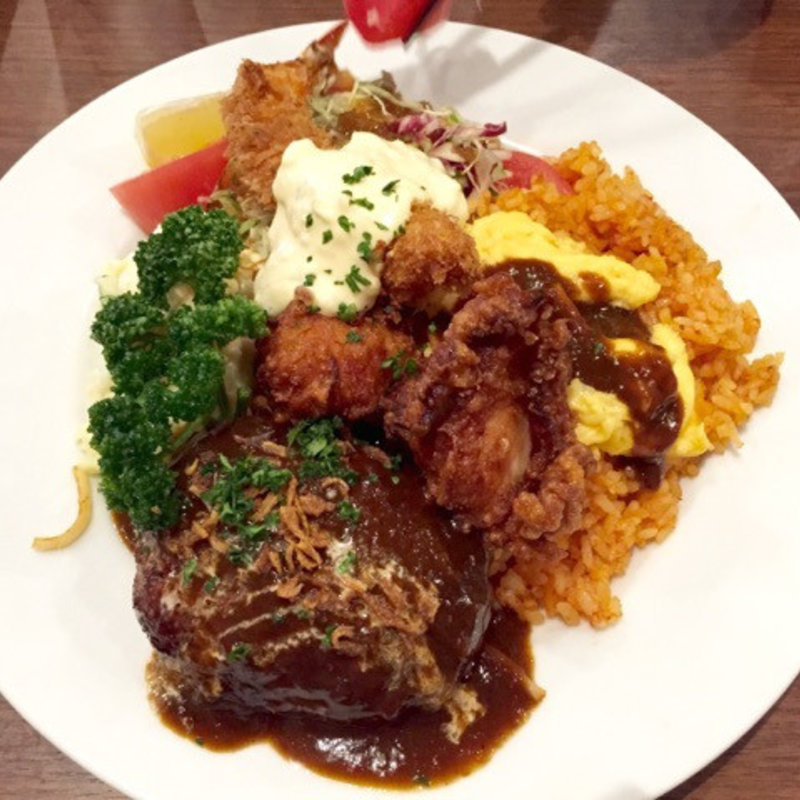洋食屋さんの欲張り犇めきプレート(洋食レストラン 犇屋 なんばOCAT店)