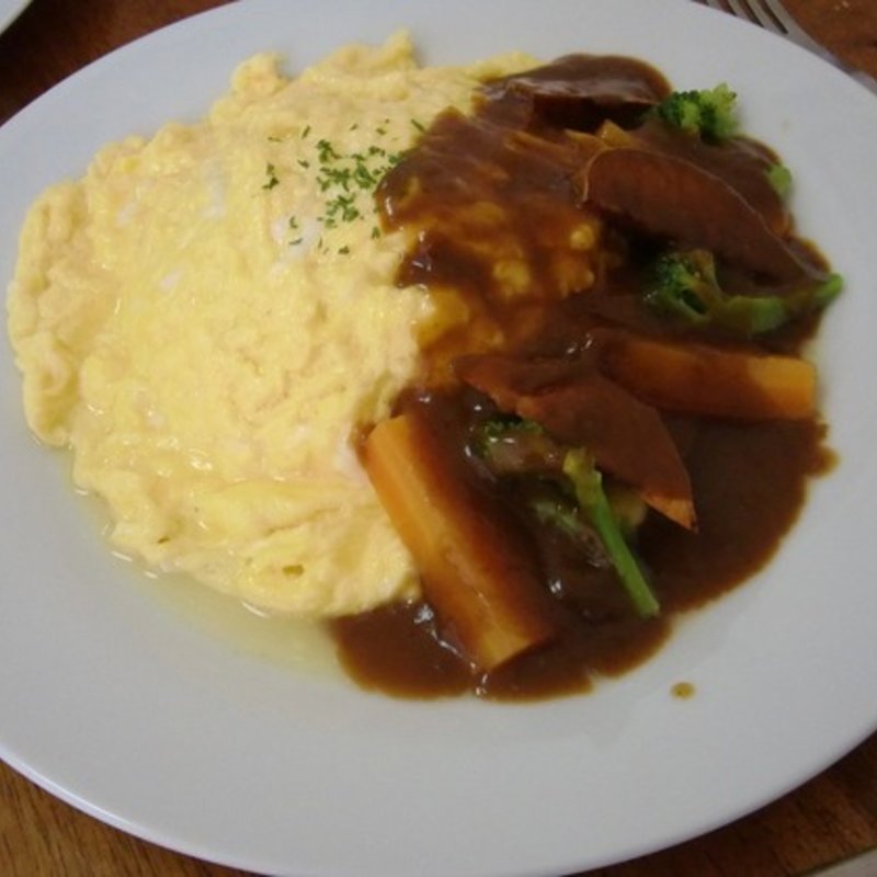 ごろっと野菜の気まぐれオムライス(とら吉 )