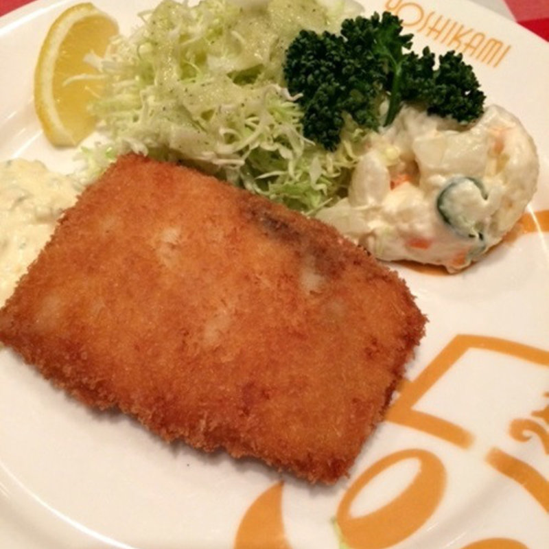カジキのフライ(洋食屋 ヨシカミ SUNAMO店 )