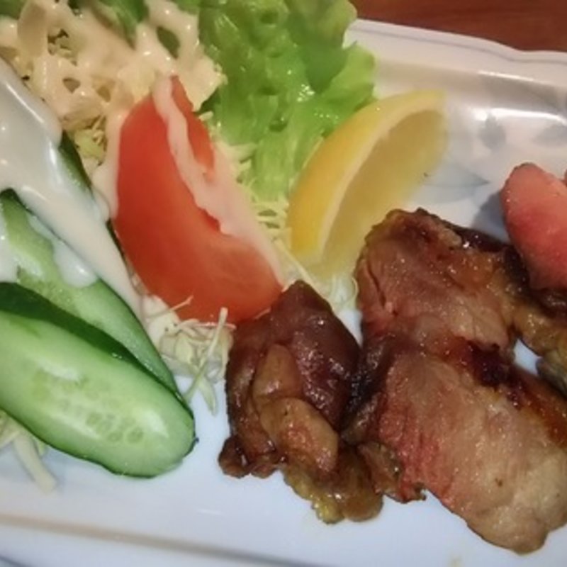 鳥のもも焼き(活魚居酒屋 壷々炉 大街道店 )